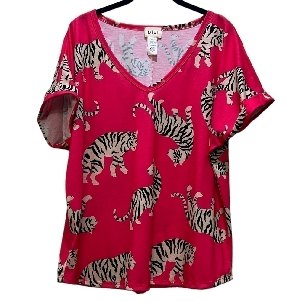 Bibi Top Animal Print Pink Top NWOT Small Loose and Flowy
